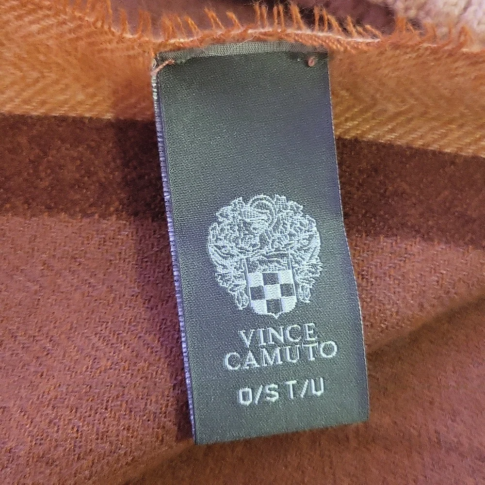 Vince Camuto hat and scarf set - Picture 3 of 6